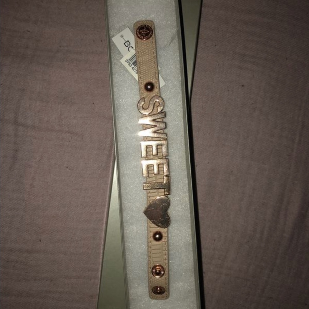 Bracelet